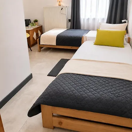 Work & Hostel Powidz (Slupca)